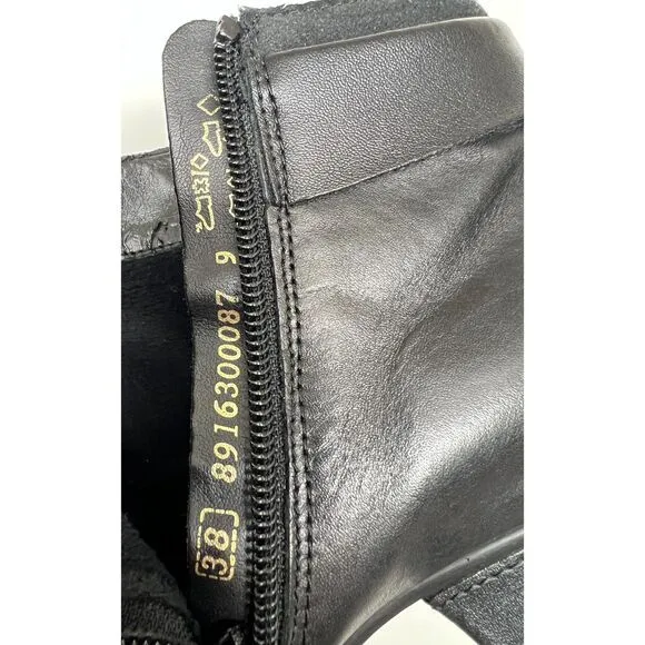 Remonte smooth black leather ankle booties. Size 38.