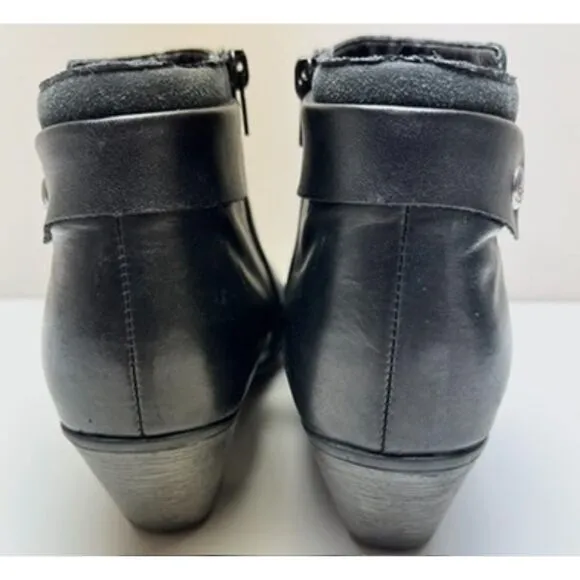 Remonte smooth black leather ankle booties. Size 38.