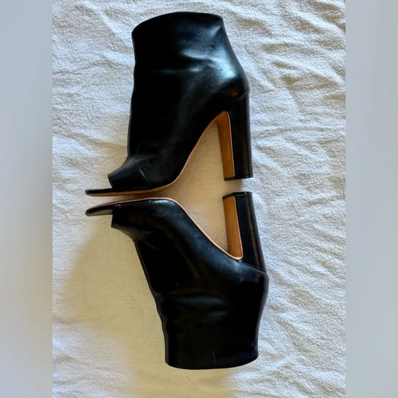 ROCHAS open toe black leather side zip block heel boots