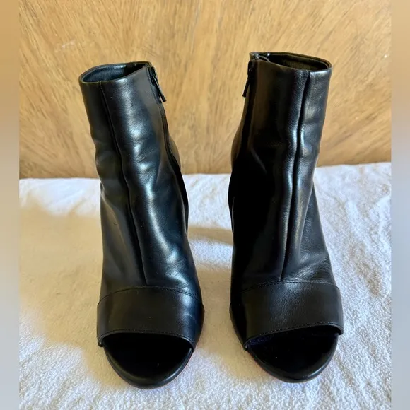 ROCHAS open toe black leather side zip block heel boots