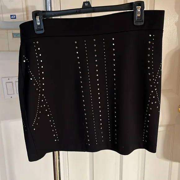 ROCK &amp; REPUBLIC size 12 black rhinestone studded mini skirt NWOT