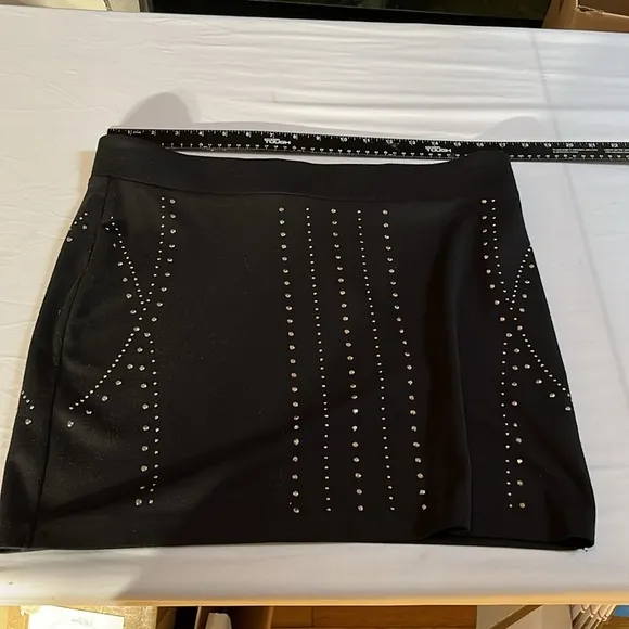 ROCK &amp; REPUBLIC size 12 black rhinestone studded mini skirt NWOT