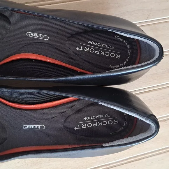 Rockport Total Motion Trutech Leather Comfort Wedge Low Heel Cushion Insole