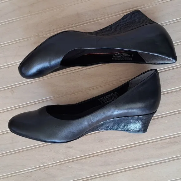 Rockport Total Motion Trutech Leather Comfort Wedge Low Heel Cushion Insole