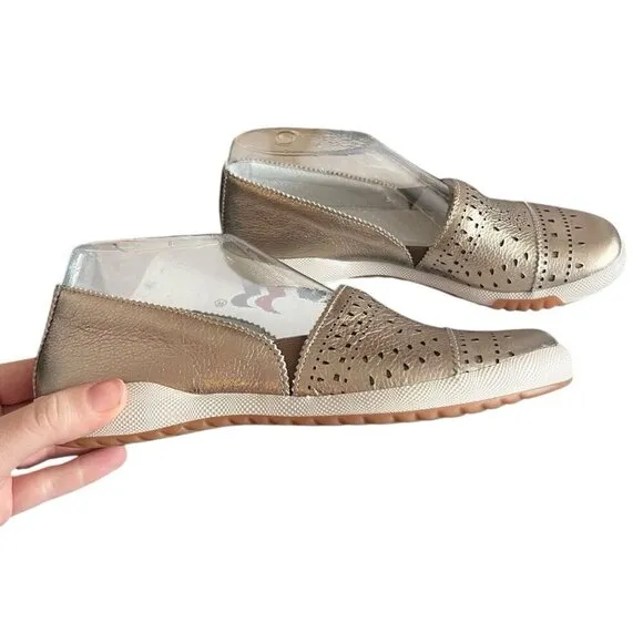 ROMIKA By Josef Seibel Women's Size 6-6.5 EU 37 Cordoba Gold Slip On Sneakers