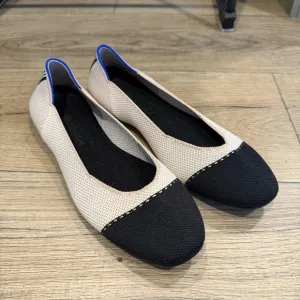 Rothy’s Black and Cream Flats with Comfort Women’s 10