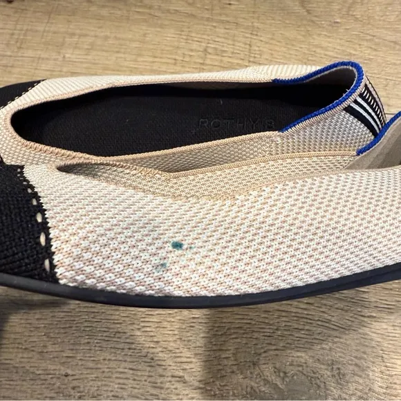 Rothy’s Black and Cream Flats with Comfort Women’s 10