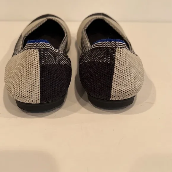 Rothys Black and White round cap toe flat SZ 7
