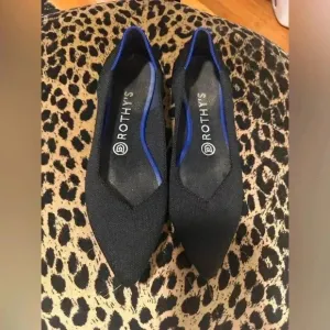 Rothy's Black Blue Pointed Toe Ballet Flats