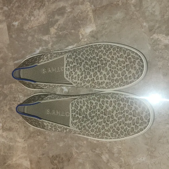 ROTHYS CHEETAH PRINT SLIP ON SHOES