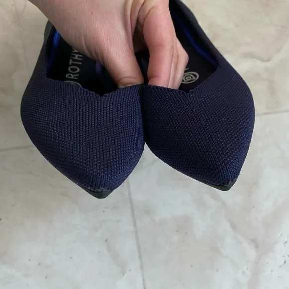Rothy's Dark Navy Blue Pointed Toe Slip-on Knit Ballet Flats size 7