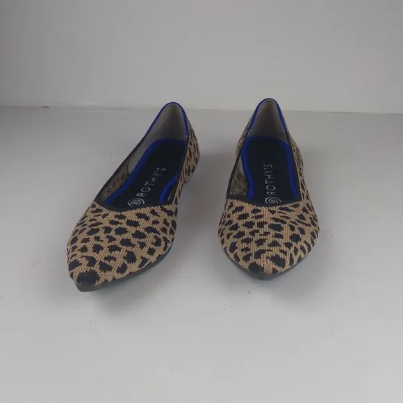 Rothys leopard print pointed toe flats retired print size 6M tan/black