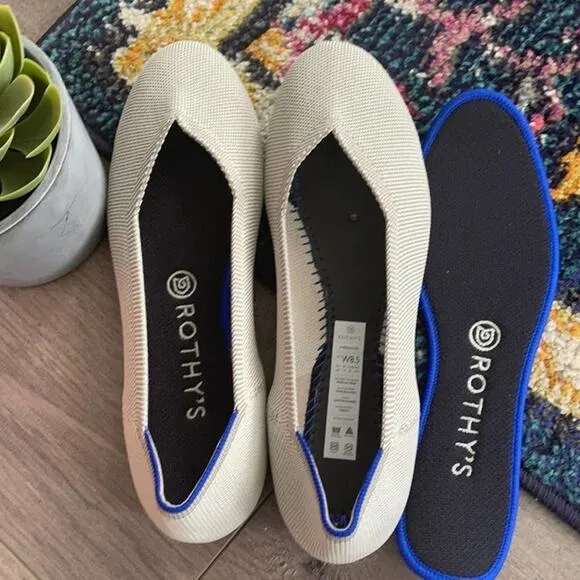 Rothys round toe size 8.5 light gray woman’s flat shoes