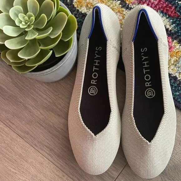 Rothys round toe size 8.5 light gray woman’s flat shoes
