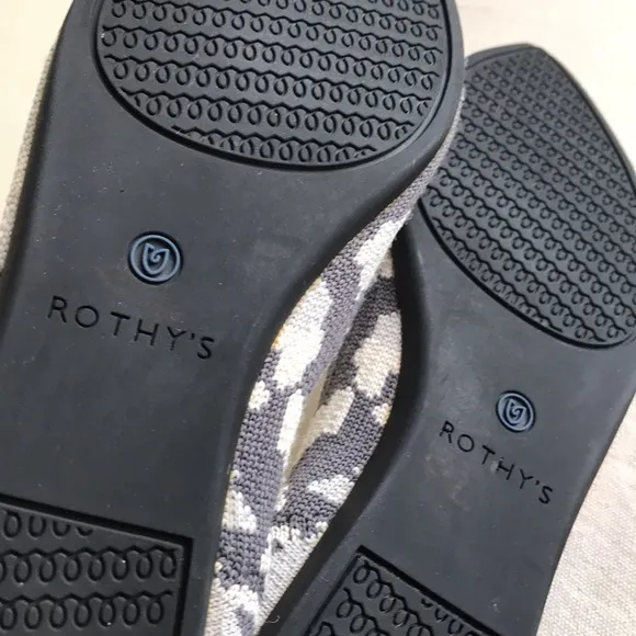 Rothy’s Size 7.5 The Point retired print Ash grey camo pointed toe flat shoe