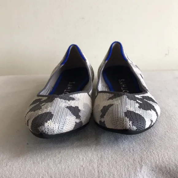 Rothy’s Size 7.5 The Point retired print Ash grey camo pointed toe flat shoe