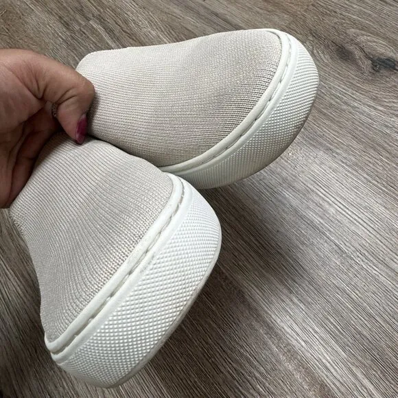 Rothys Sneaker Womens Shoes Size 8.5 The Original Slip On Sneaker beige sand