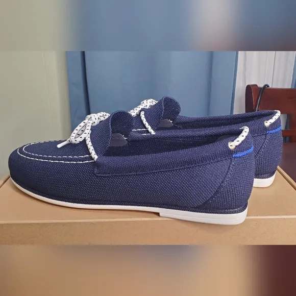ROTHY'S THE BOAT SHOE IN BAY BLUE