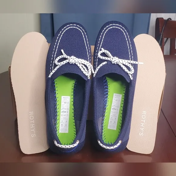 ROTHY'S THE BOAT SHOE IN BAY BLUE