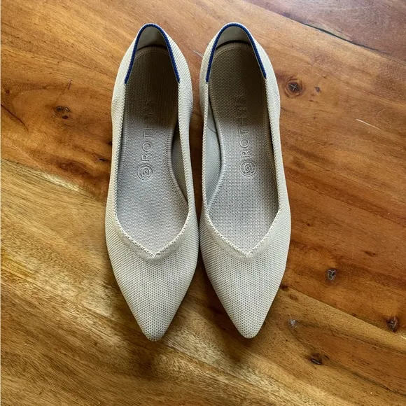 Rothy’s The Point Flats in Ecru with Leopard Sole, Size 10, Ivory Cream Light