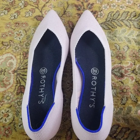 Rothys The Point in blush pink pointed toe flats
