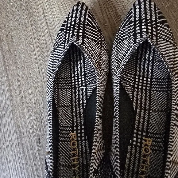 Rothy's The Point Li Flats In Black Glen Size 5 NWOT