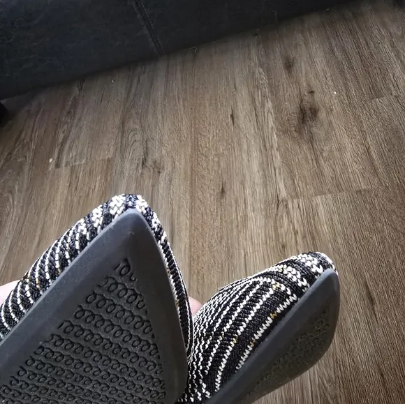 Rothy's The Point Li Flats In Black Glen Size 5 NWOT
