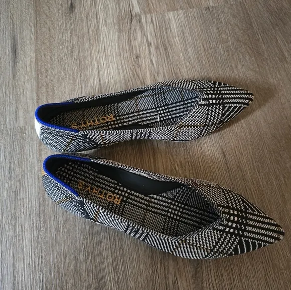 Rothy's The Point Li Flats In Black Glen Size 5 NWOT