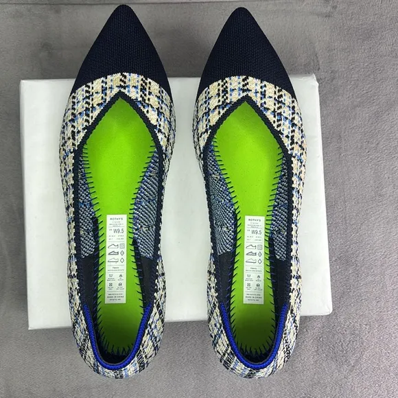 🔥🔥🔥Rothy's Women's Blue and Cream Flats Size: 9.5 NWOT🔥🔥🔥