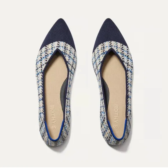 🔥🔥🔥Rothy's Women's Blue and Cream Flats Size: 9.5 NWOT🔥🔥🔥