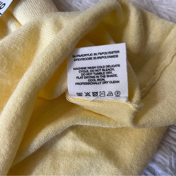 Rumored Banana Yellow Everyday Sweater XS – Soft Luxe Minimalist Knit NWT
