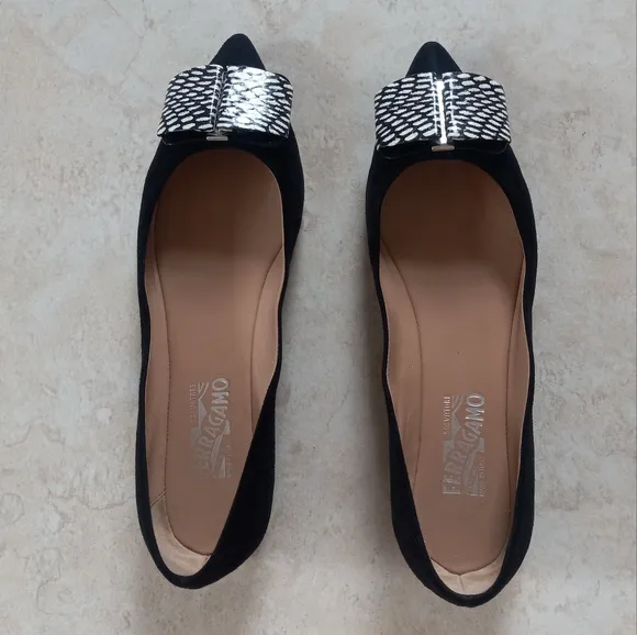 Salvatore Ferragamo Black Suede Pointed Toe Bow Snakeskin Flats 7.5US