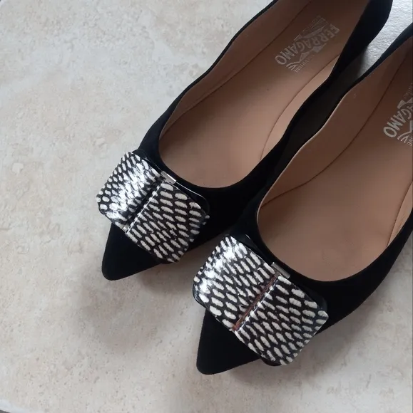 Salvatore Ferragamo Black Suede Pointed Toe Bow Snakeskin Flats 7.5US