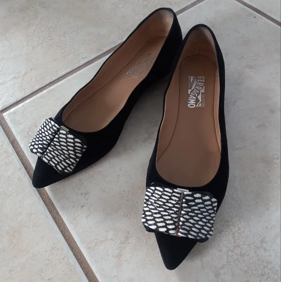 Salvatore Ferragamo Black Suede Pointed Toe Bow Snakeskin Flats 7.5US
