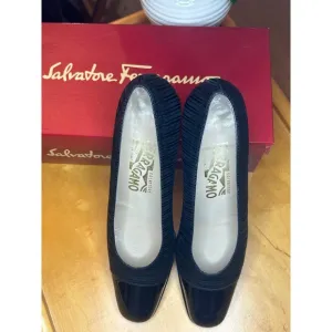 Salvatore Ferragamo Block Heel Pumps Black Patent Leather Trim 7.5 A