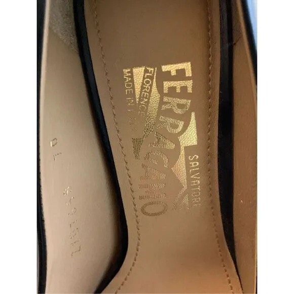Salvatore Ferragamo Cap Toe Wedge Pumps Nana Chain black women's size 7