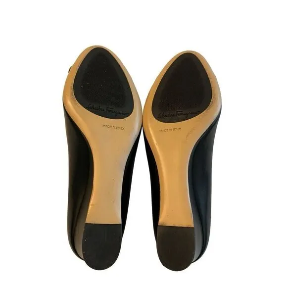 Salvatore Ferragamo Cap Toe Wedge Pumps Nana Chain black women's size 7