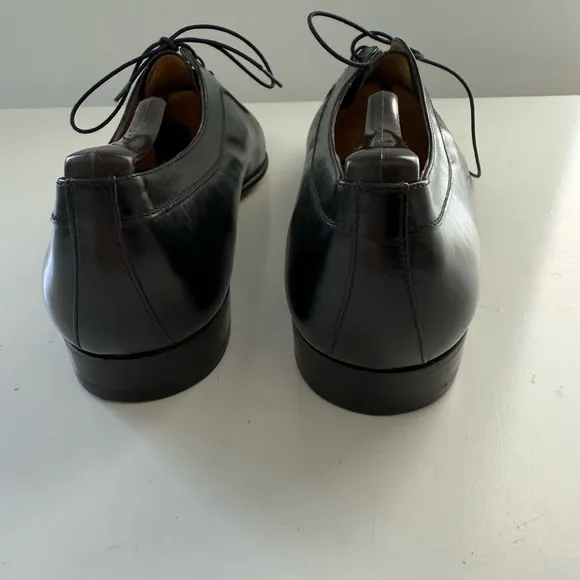 Salvatore Ferragamo Men's Black Leather Shoes 9