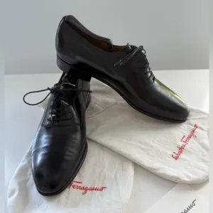 Salvatore Ferragamo Men's Black Leather Shoes 9
