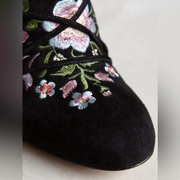 Sam Edelman Anthropologie Suede Winnie Ankle Boots Black Embroidered Size 11