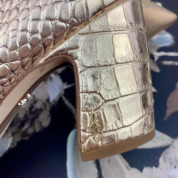 Sam Edelman Hilty Croc Embossed Mirror Metallic Ankle Boots in Gold Size 10.
