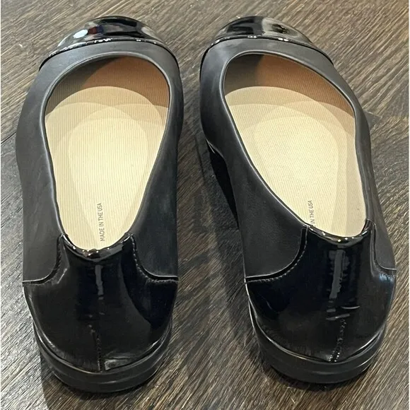 SAS Flats Women's 9.5 M Scenic Ballet Black Leather Patent Cap Toe Comfort Shoe