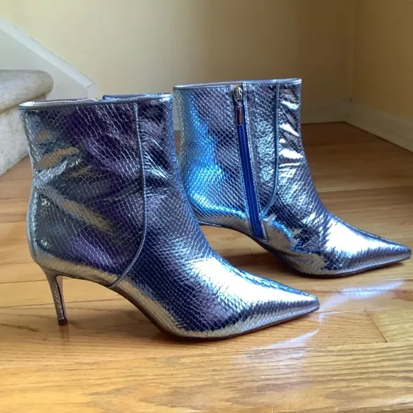Schutz Bette Ankle Boots Metallic Blue Leather Size 9.5