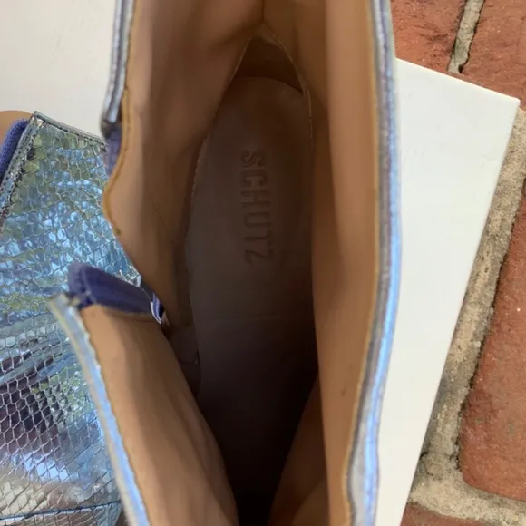 Schutz Bette Ankle Boots Metallic Blue Leather Size 9.5