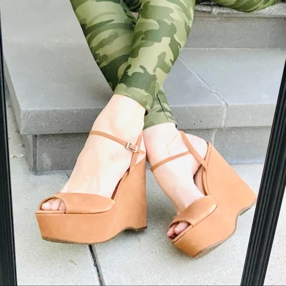 Schutz chunky platform Heels wedge Sandals Mega camel brown Strappy 10 Patycia