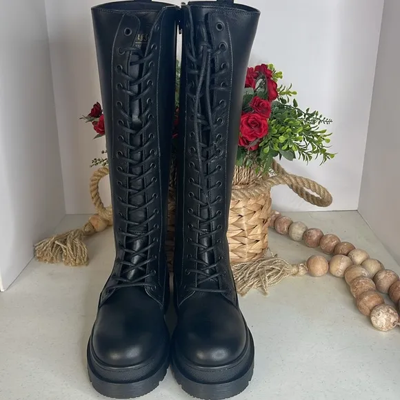 SCOTCH &amp; SODAMade In Portugal Leather Laced Up High Shaft Boots Sz 38/7.5