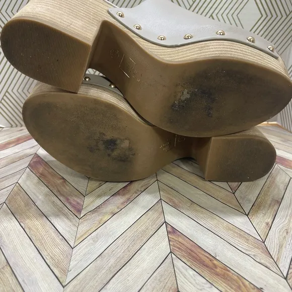 ShuShop Women's Gray Slide Sandals Gina Wedges size 8.5 SB2