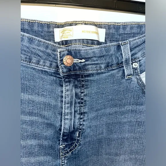 Signature Levi Strauss Gold Label Mid Rise Boyfriend Cut Capri Jeans Sz 16