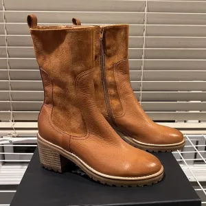 Silent D Leather Microsuede Boots NIB