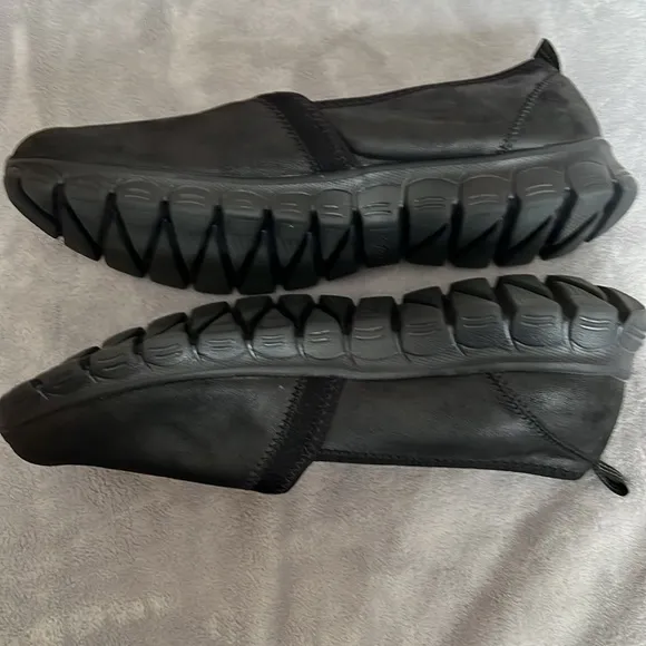 Skechers Air Cooled Memory Foam EZ FLEX 3.0 SONGFUL Sz 11 NWOB Ret $109
